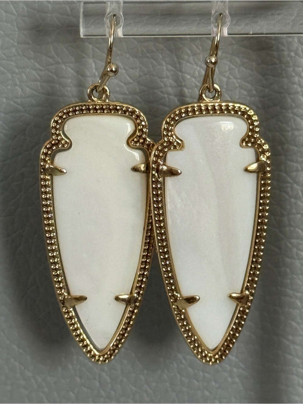 Kendra Scott Skylar White Mother of Pearl Gold Arrowhead Earrings